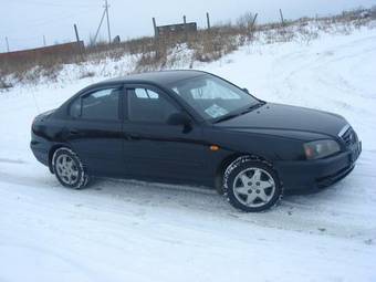 2005 Hyundai Elantra Photos