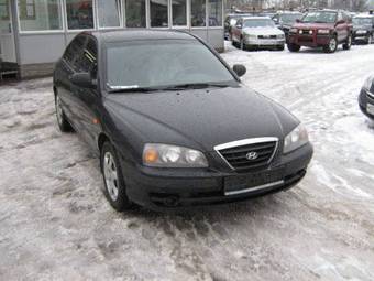 2005 Hyundai Elantra Photos