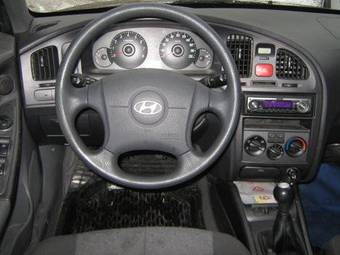 2005 Hyundai Elantra Wallpapers