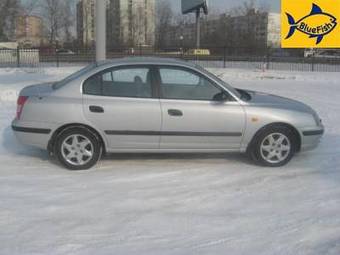 2005 Hyundai Elantra Photos