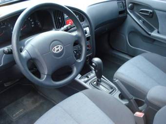 2005 Hyundai Elantra Pictures