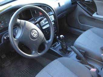 2005 Hyundai Elantra Wallpapers