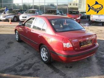 2005 Hyundai Elantra Pictures