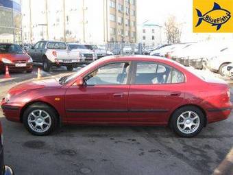 2005 Hyundai Elantra Photos