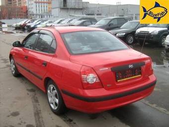 2005 Hyundai Elantra Photos
