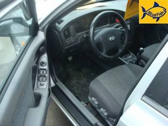 2005 Hyundai Elantra Pictures
