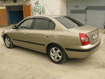2005 Hyundai Elantra Pictures