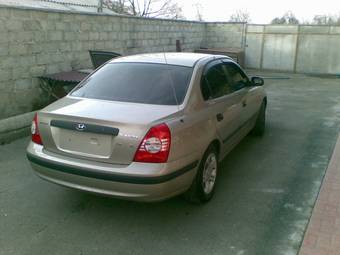 2005 Hyundai Elantra Pictures