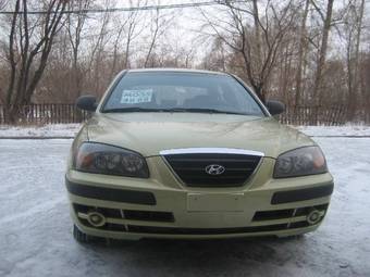 2005 Hyundai Elantra Photos