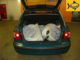 2005 Hyundai Elantra Photos