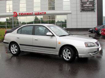 2005 Hyundai Elantra Photos