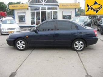 2005 Hyundai Elantra Pictures
