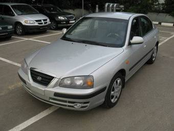 2005 Hyundai Elantra Pictures