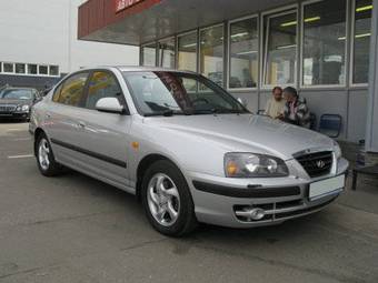 2005 Hyundai Elantra Pictures