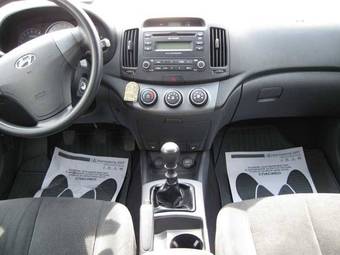 2006 Hyundai Elantra Photos