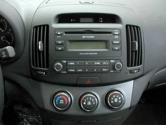 2007 Hyundai Elantra Photos