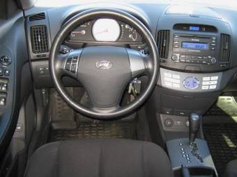 2008 Hyundai Elantra Pictures