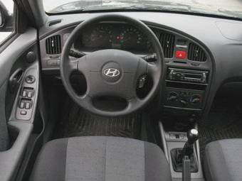 2008 Hyundai Elantra Pictures