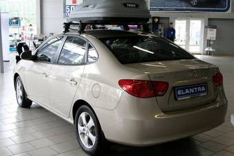 2008 Hyundai Elantra Pictures