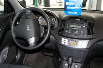 2008 Hyundai Elantra Pictures