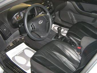 2008 Hyundai Elantra Pictures