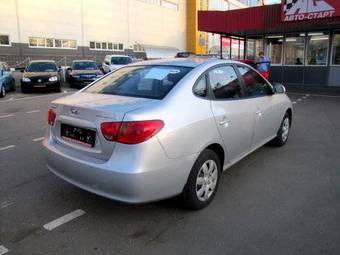 2008 Hyundai Elantra Photos