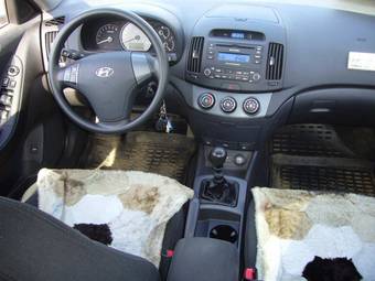 2008 Hyundai Elantra Photos