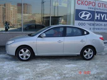 2009 Hyundai Elantra Photos