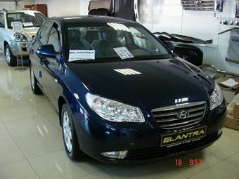 2009 Hyundai Elantra Photos