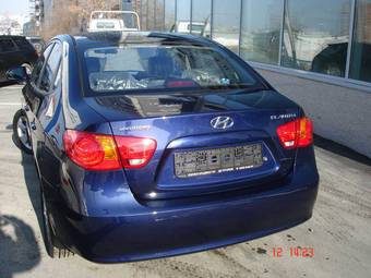 2009 Hyundai Elantra Pictures