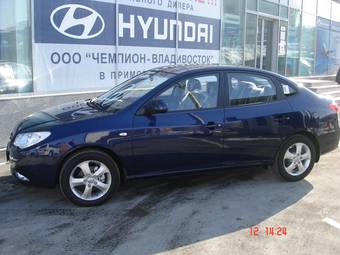 2009 Hyundai Elantra Photos