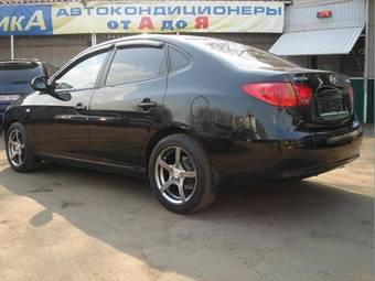 2009 Hyundai Elantra Photos