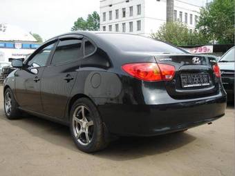 2009 Hyundai Elantra Photos
