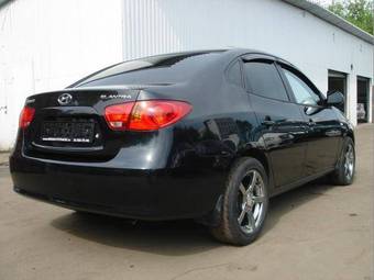 2009 Hyundai Elantra Pictures