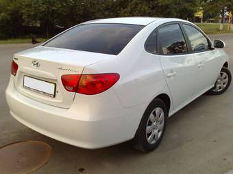 2009 Hyundai Elantra Photos