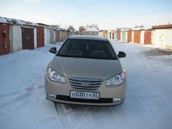2010 Hyundai Elantra Pics