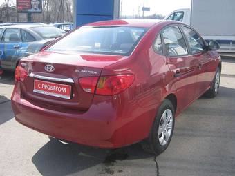 2010 Hyundai Elantra Wallpapers