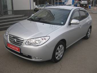 2010 Hyundai Elantra Photos
