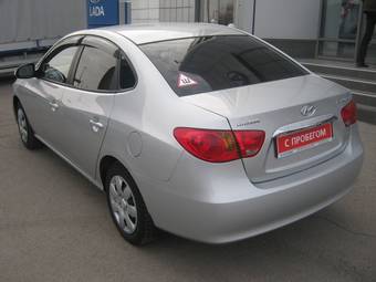 2010 Hyundai Elantra Wallpapers