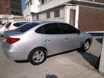 2010 Hyundai Elantra Photos