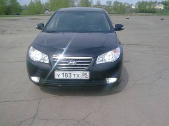 2010 Hyundai Elantra Pictures