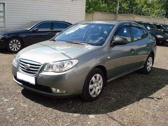2010 Hyundai Elantra Photos