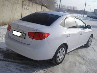 2011 Hyundai Elantra Images