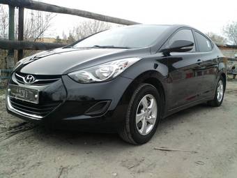 2011 Hyundai Elantra Photos