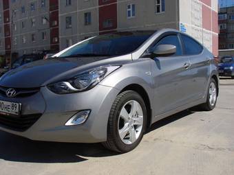 2011 Hyundai Elantra Photos