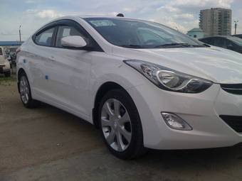 2012 Hyundai Elantra Photos