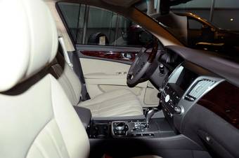 2011 Hyundai Equus Photos