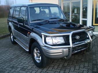 2000 Hyundai Galloper Pics