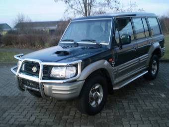 2000 Hyundai Galloper Pictures