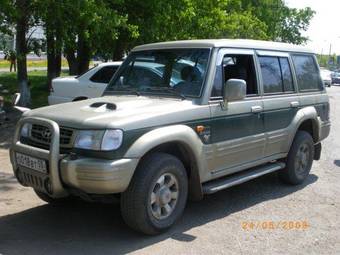 2001 Hyundai Galloper Photos
